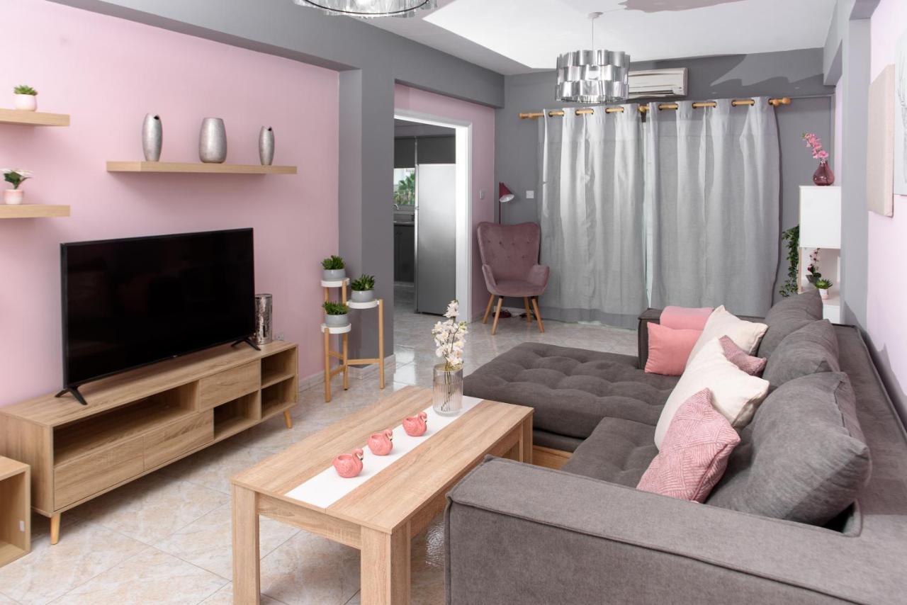 Callisto 3 Bedroom Apartment Larnaca Bagian luar foto