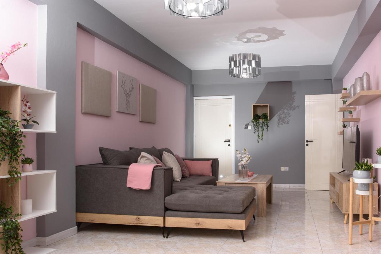 Callisto 3 Bedroom Apartment Larnaca Bagian luar foto