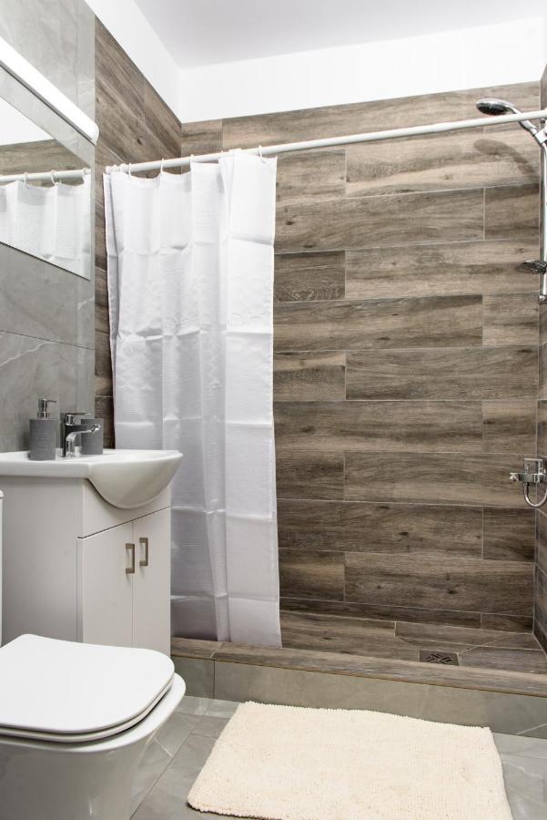 Callisto 3 Bedroom Apartment Larnaca Bagian luar foto