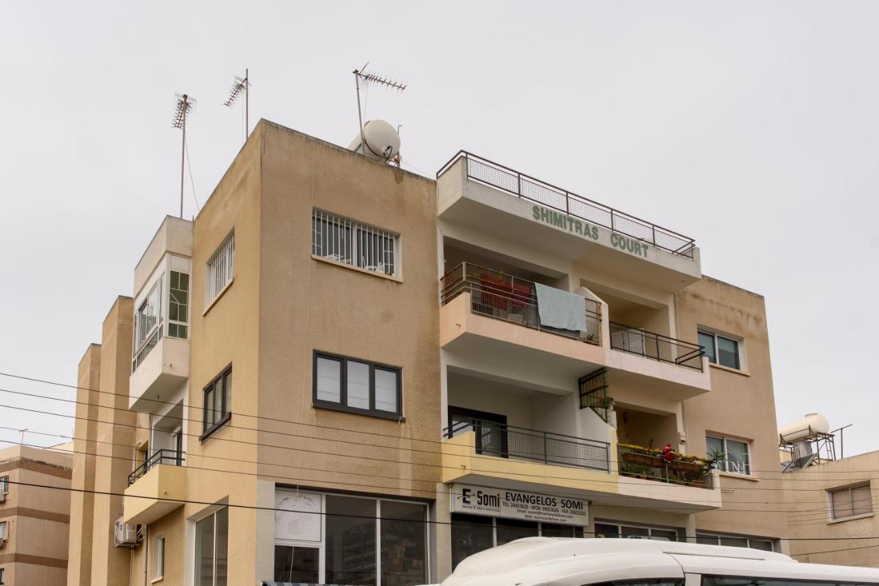 Callisto 3 Bedroom Apartment Larnaca Bagian luar foto
